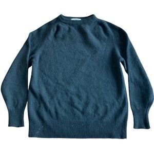 Vintage GAP Black 100% Wool Crew Neck Sweater